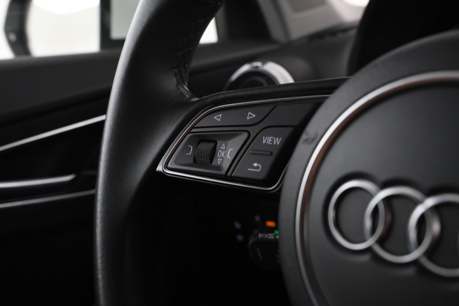 Audi Q2 35 TFSI S Edition Automaat, Sline, navigatie,