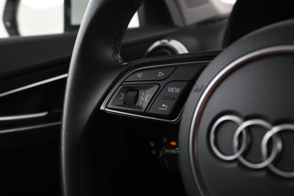 Audi Q2 35 TFSI S Edition Automaat, Sline, navigatie,