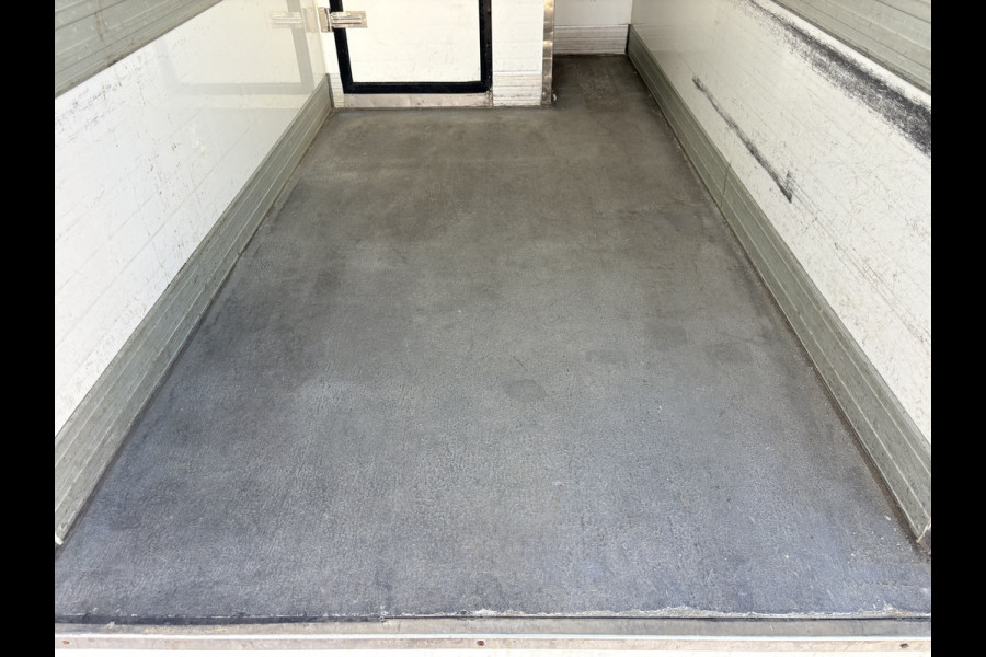 Volkswagen Crafter e-Crafter 36kWh 136PK Elektrische Koelwagen Zanotti LED Climate Control Cruise Control Carplay Camera Parkeersensoren 360° Frigo Koeler Kühlwagen