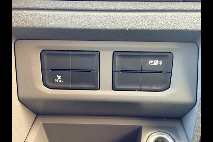 Volkswagen Crafter e-Crafter 36kWh 136PK Elektrische Koelwagen Zanotti LED Climate Control Cruise Control Carplay Camera Parkeersensoren 360° Frigo Koeler Kühlwagen