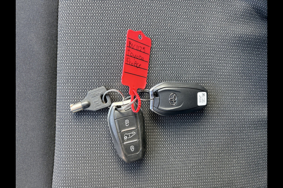 Toyota ProAce Worker 144PK L2 Automaat Cruise Control Climate Control Carplay Navigatie Imperiaal Euro 6