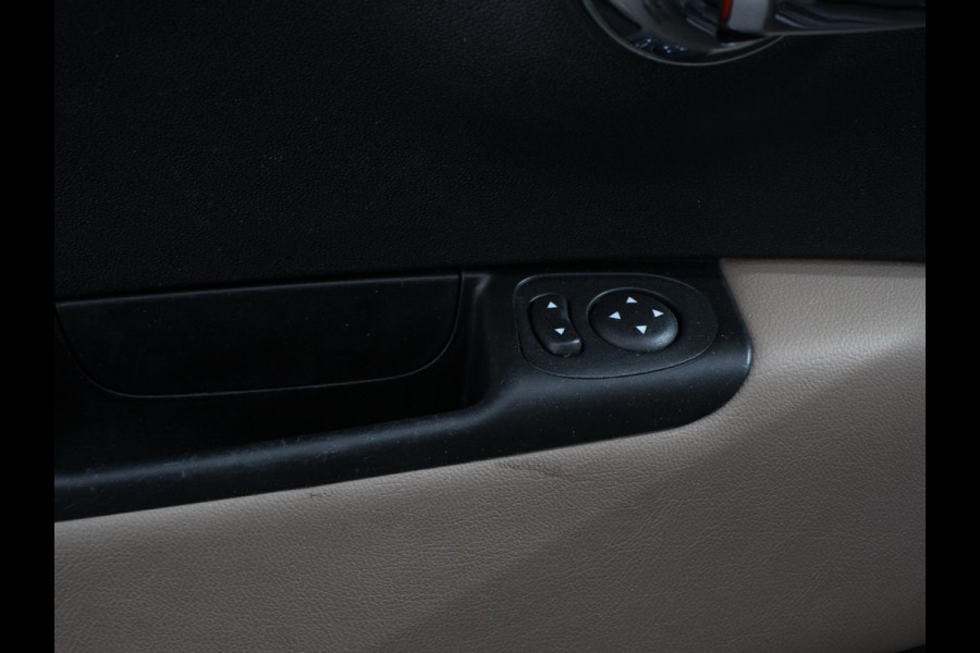 Fiat 500 1.2 Lounge Navigatie Leder Interieur Climate Control Panoramadak Parkeer sensoren