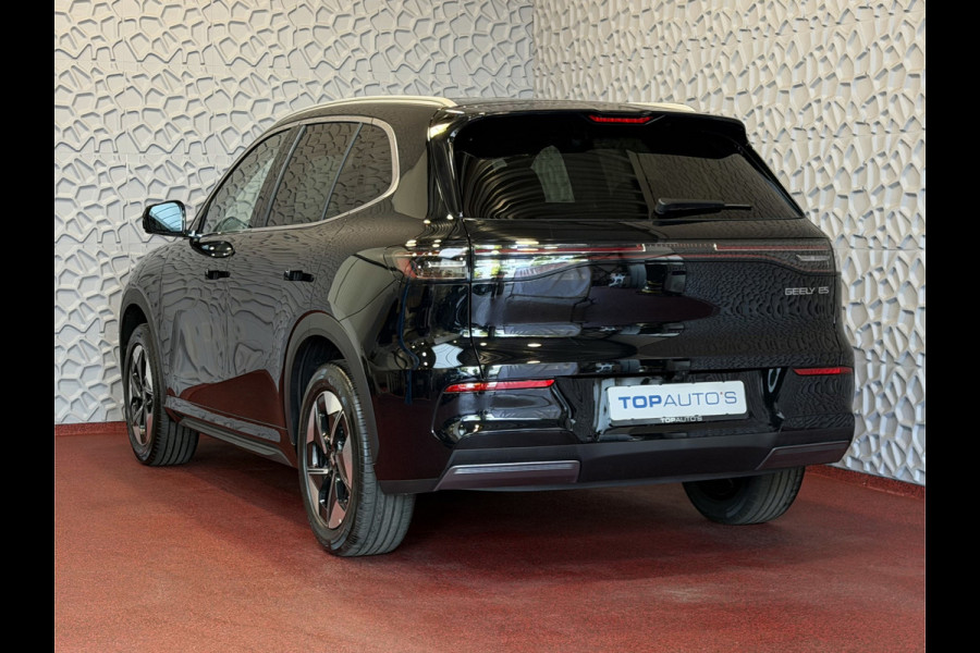 GEELY E5 Pro+ 68 kWh | LONG RANGE 450 Km wltp | 8 Jaar Garantie | 19'' LMV Verwarmde & Gekoelde Stoelen | 360° View | Warmtepomp | Leder