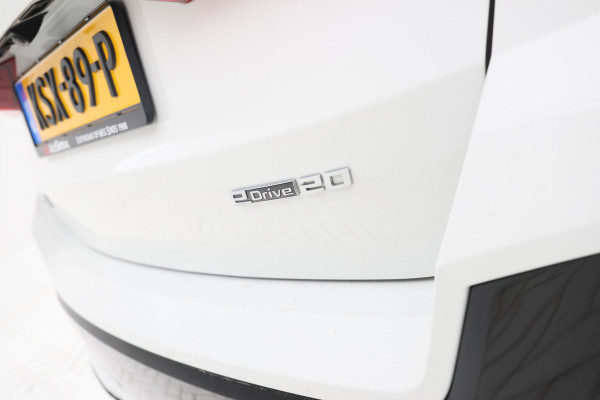 BMW iX1 eDrive20 67 kWh M-sport, Stoelen, Virtual, Climate,