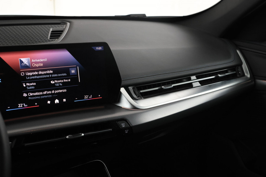 BMW iX1 eDrive20 67 kWh M-sport, Stoelen, Virtual, Climate,