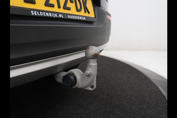 Volvo XC40 1.5 T5 Recharge Business Pro | SOH 89,2% | Leder | Memory | Stuur/stoel verwarming | Cruise control | Caplay | Park assist | Elektrische achterklep | Trekhaak
