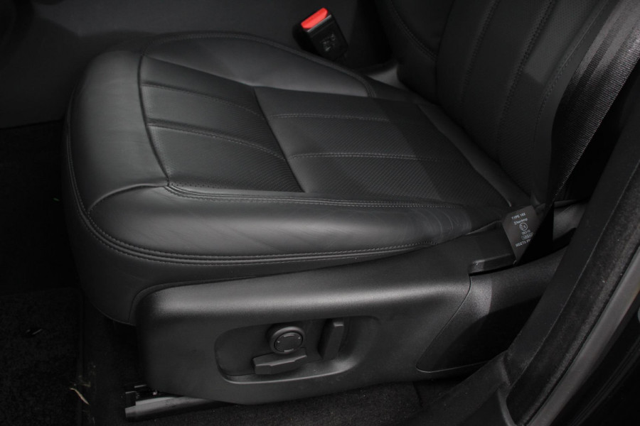 Land Rover Range Rover Sport P400e HSE Hybrid Dynamic Leder Schuif / kantel / Panorama dak Meridian sound system Camera Electrisch bedienbare achterklep Standkachel