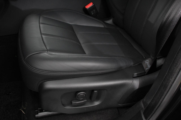 Land Rover Range Rover Sport P400e HSE Hybrid Dynamic Leder Schuif / kantel / Panorama dak Meridian sound system Camera Electrisch bedienbare achterklep Standkachel