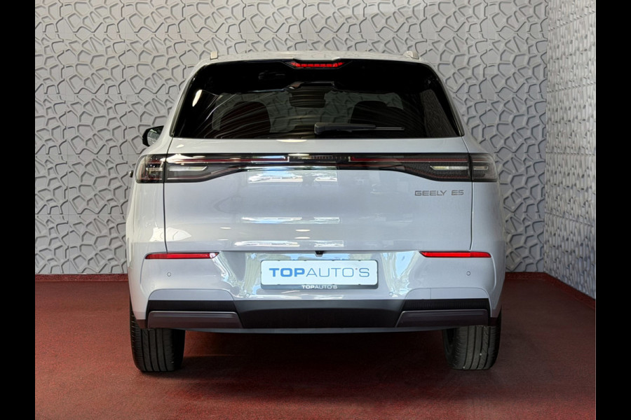 GEELY E5 Pro+ 68 kWh | 475 km WLTP | Moonlight Silver 8 Jaar Garantie | 360° Camera | Warmtepomp | Leder | Blind Spot