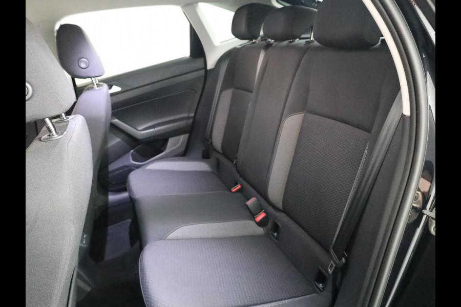 Volkswagen Taigo 1.0 TSI Life Edition 95 pk | Verlengde garantie | Navigatie via App | Parkeersensoren | Achteruitrijcamera | Autom. airco | Adaptieve cruise control |