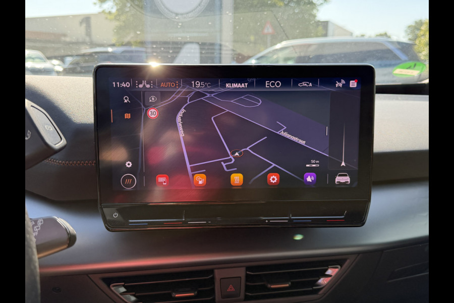 CUPRA Born BWJ 12-2021 | Adrenaline One 62 kWh | WARMTEPOMP | CLIMA | STOELVERW | 19'' LMV | CARPLAY | CAMERA A | NAVI