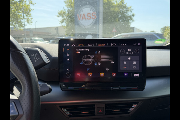 CUPRA Born BWJ 12-2021 | Adrenaline One 62 kWh | WARMTEPOMP | CLIMA | STOELVERW | 19'' LMV | CARPLAY | CAMERA A | NAVI