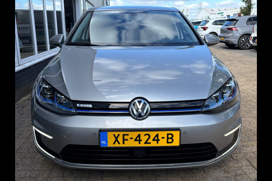 Volkswagen e-Golf | Apple Carplay | Leder | Stoelverwarming | Parkeersensoren | Adaptieve Cruise