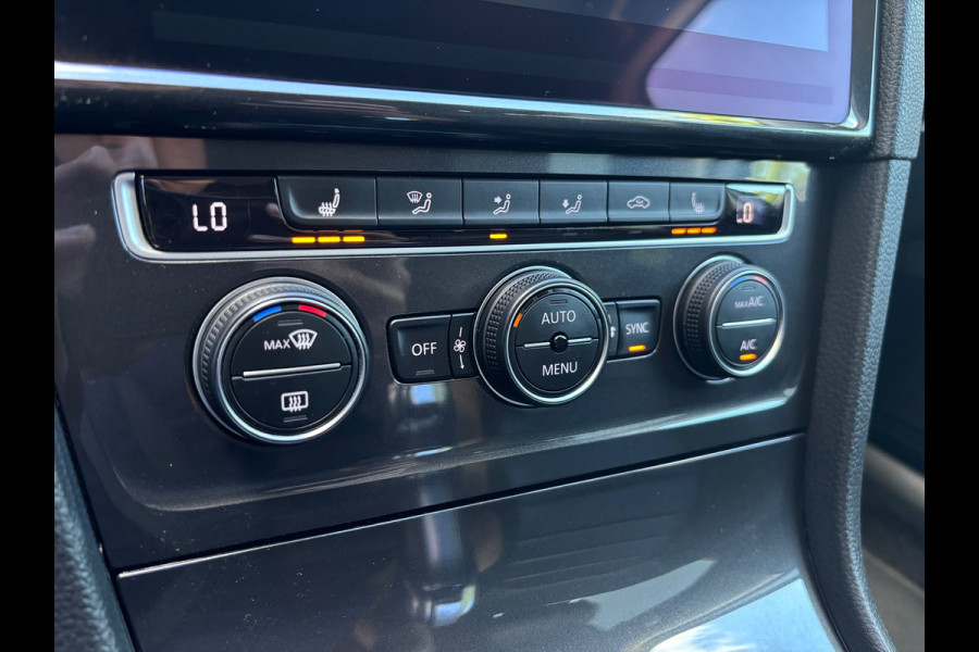 Volkswagen e-Golf | Apple Carplay | Leder | Stoelverwarming | Parkeersensoren | Adaptieve Cruise