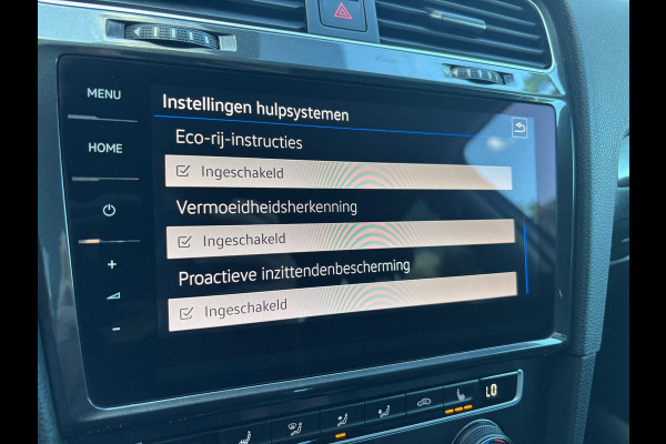 Volkswagen e-Golf | Apple Carplay | Leder | Stoelverwarming | Parkeersensoren | Adaptieve Cruise