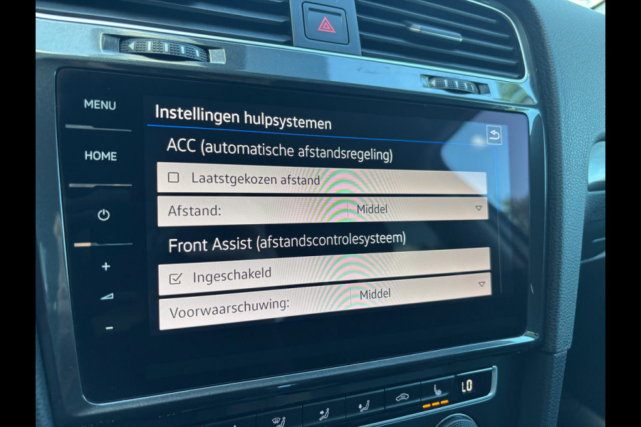 Volkswagen e-Golf | Apple Carplay | Leder | Stoelverwarming | Parkeersensoren | Adaptieve Cruise
