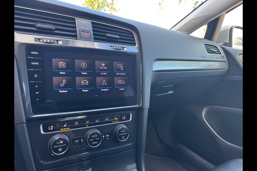 Volkswagen e-Golf | Apple Carplay | Leder | Stoelverwarming | Parkeersensoren | Adaptieve Cruise