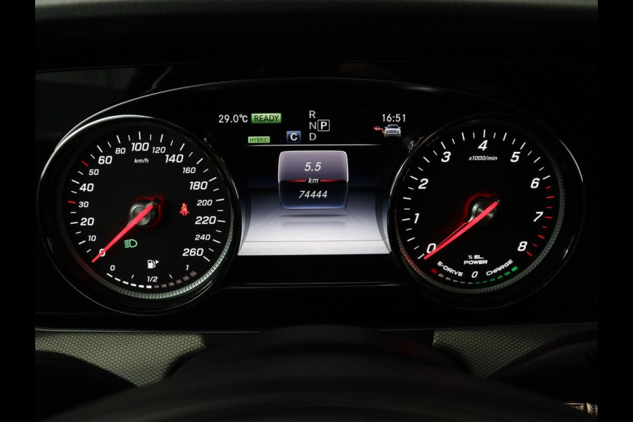 Mercedes-Benz E-Klasse 350 e Premium | Half leder | Stoel verwarming | Cruise control | Sfeerverlichting | Carplay | Navigatie | Camera | Park assist | Climate control