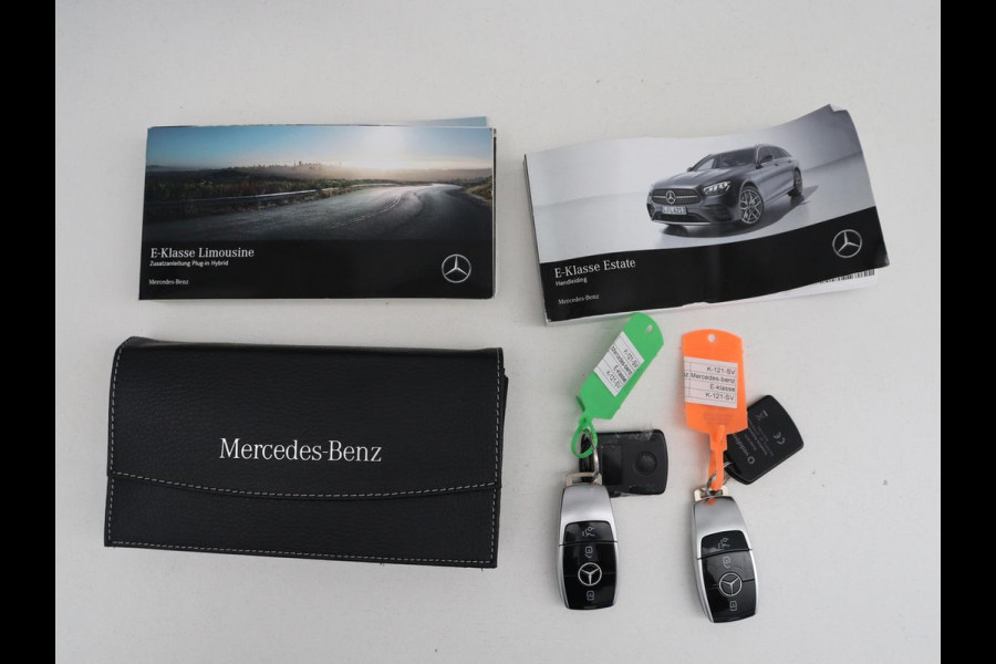 Mercedes-Benz E-Klasse 350 e Premium | Half leder | Stoel verwarming | Cruise control | Sfeerverlichting | Carplay | Navigatie | Camera | Park assist | Climate control
