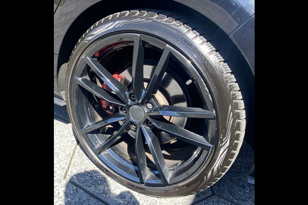 Volkswagen Golf 2.0 TSI GTI Performance/ Pano/ Dynaudio/ Keyless/ Virtual CP/ Dynamic lights