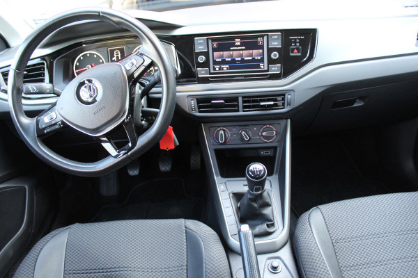 Volkswagen Polo 1.0 TSI Comfortline NAP 2E EIG, NED AUTO 5 DRS AIRCO CRUISE