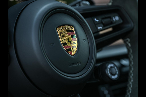 Porsche 911 4.0 GT3 | NL-Auto | Dealeronderhouden | Sport Chrono | Achterasbesturing | Race-Tex Hemelbekleding | 18 Wegs Verst. Stoelen | Camera | Hefsysteem Vooras |