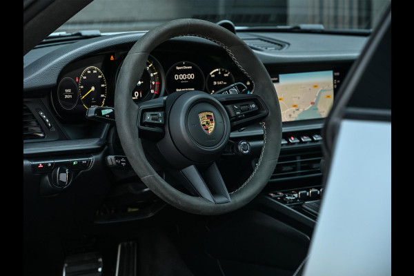 Porsche 911 4.0 GT3 | NL-Auto | Dealeronderhouden | Sport Chrono | Achterasbesturing | Race-Tex Hemelbekleding | 18 Wegs Verst. Stoelen | Camera | Hefsysteem Vooras |