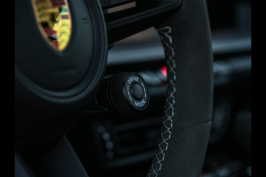 Porsche 911 4.0 GT3 | NL-Auto | Dealeronderhouden | Sport Chrono | Achterasbesturing | Race-Tex Hemelbekleding | 18 Wegs Verst. Stoelen | Camera | Hefsysteem Vooras |
