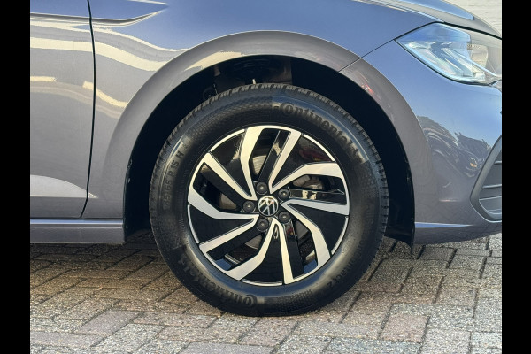 Volkswagen Polo 1.0 TSI Life Edition Camera Carplay Adaptive cruise Airco All season banden