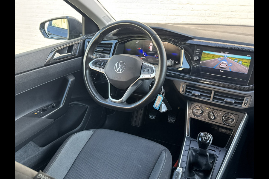 Volkswagen Polo 1.0 TSI Life Edition Camera Carplay Adaptive cruise Airco All season banden