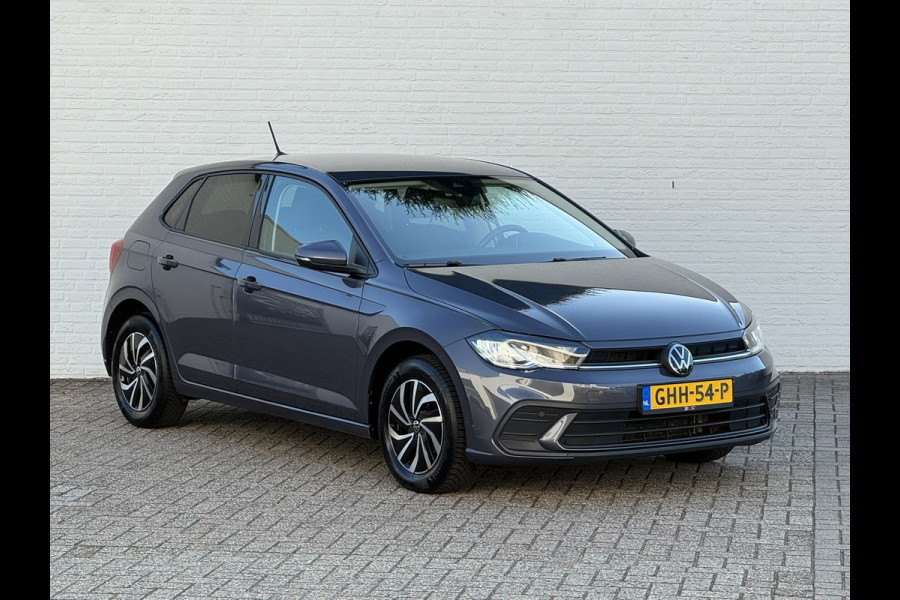 Volkswagen Polo 1.0 TSI Life Edition Camera Carplay Adaptive cruise Airco All season banden