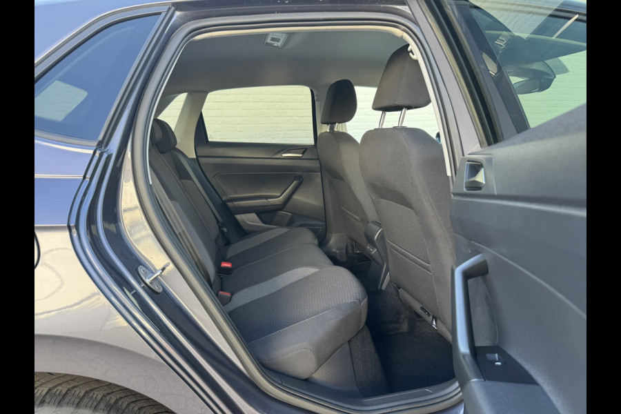 Volkswagen Polo 1.0 TSI Life Edition Camera Carplay Adaptive cruise Airco All season banden