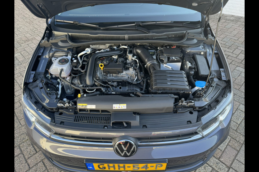 Volkswagen Polo 1.0 TSI Life Edition Camera Carplay Adaptive cruise Airco All season banden