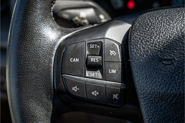 Ford Transit | L3H3 | 130Pk | Inrichting | 3-Zits | Camera | Cruise | PDC | Airco