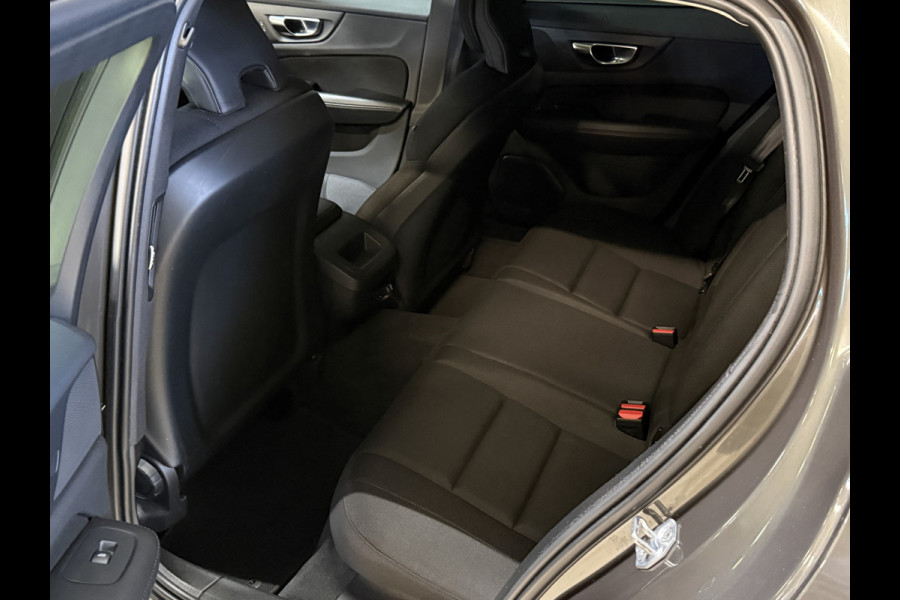 Volvo V60 2.0 B3 Momentum Advantage | Camera | Trekhaak | Apple Carplay