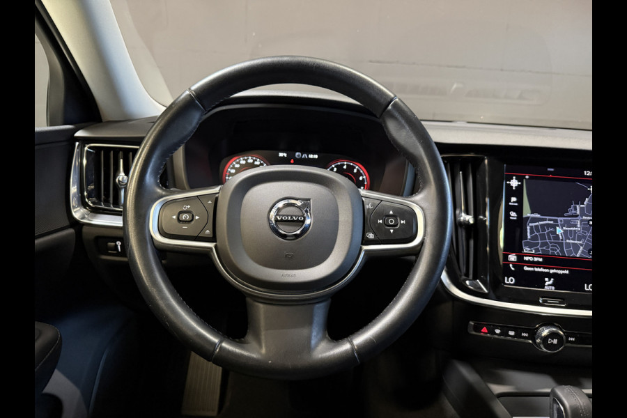 Volvo V60 2.0 B3 Momentum Advantage | Camera | Trekhaak | Apple Carplay