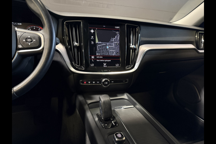 Volvo V60 2.0 B3 Momentum Advantage | Camera | Trekhaak | Apple Carplay