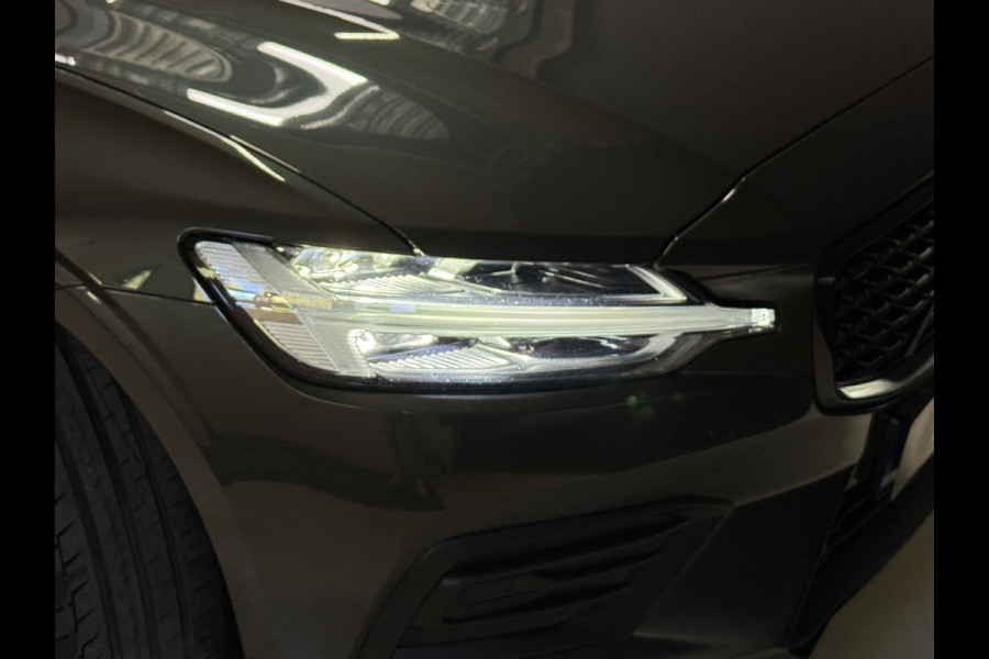 Volvo V60 2.0 B3 Momentum Advantage | Camera | Trekhaak | Apple Carplay