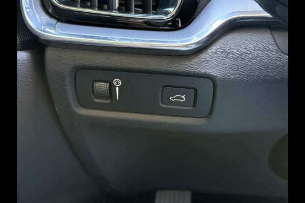 Volvo V60 2.0 B3 Momentum Advantage | Camera | Trekhaak | Apple Carplay