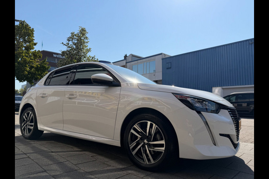 Peugeot 208 1.2 PureTech Allure Pack 101PK - Apple Carplay / Navigatie I Airco I LED I DPC I Sport pakket I Dealer onderhouden