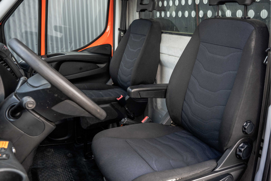 Iveco Daily 35C14 | 136 PK | N1 | Laadklep | 3.5T Trekhaak | Navi | Airco