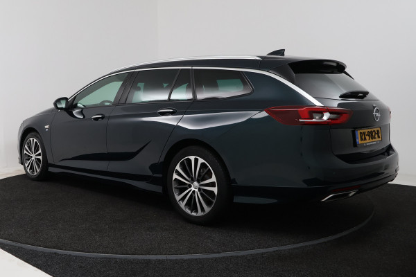 Opel Insignia Sports Tourer 1.5 Turbo Business Executive (TREKHAAK WEGKLAPBAAR, STOEL-/STUURVERWARMING, LEDER, CAMERA, NAVIGATIE, CAMERA, GROO
