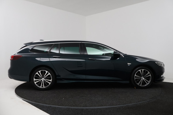 Opel Insignia Sports Tourer 1.5 Turbo Business Executive (TREKHAAK WEGKLAPBAAR, STOEL-/STUURVERWARMING, LEDER, CAMERA, NAVIGATIE, CAMERA, GROO