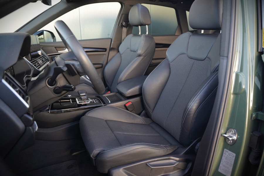 Audi Q5 50 TFSI e S edition Competition S-Line | Panoramadak | Stoelverwarming | Keyless | Matrix LED | Camera | Apple Carplay | Navigatie | Cruise Control | Ambiance Verlichting | SOH 100%
