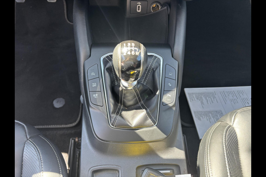 Ford FOCUS Wagon 1.0 EcoBoost Vignale 125pk | Panoramadak | Vol Leder | Adaptive cruise control | Winter Pack | LED | Bang&Olufsen | Camera