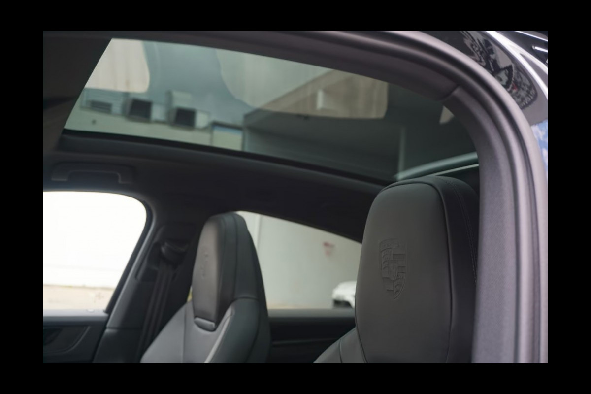 Porsche Cayenne Coupé Coupe E-Hybride Sport Design Black Edition Sport-chrono Pakket-Soft Close -Bose