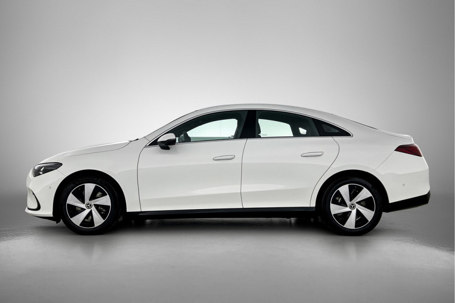Mercedes-Benz CLA-Klasse 250+ Business Solution 85.5 kWh | Spiegelpakket | Vast panoramadak | Parkeerassistent | URBAN GUARD | 17 inch vijfspaaks LM-velgen | Stuur in leder |