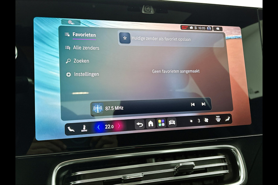 Mercedes-Benz CLA-Klasse 250+ Business Solution 85.5 kWh | Spiegelpakket | Vast panoramadak | Parkeerassistent | URBAN GUARD | 17 inch vijfspaaks LM-velgen | Stuur in leder |