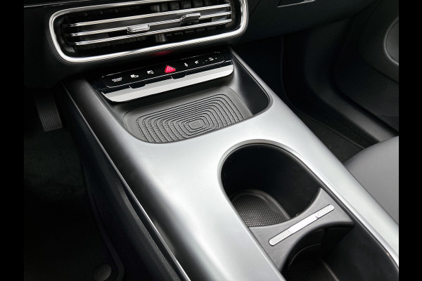 Mercedes-Benz CLA-Klasse 250+ Business Solution 85.5 kWh | Spiegelpakket | Vast panoramadak | Parkeerassistent | URBAN GUARD | 17 inch vijfspaaks LM-velgen | Stuur in leder |