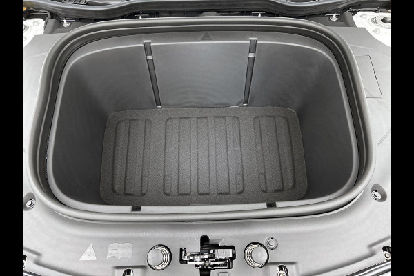 Mercedes-Benz CLA-Klasse 250+ Business Solution 85.5 kWh | Spiegelpakket | Vast panoramadak | Parkeerassistent | URBAN GUARD | 17 inch vijfspaaks LM-velgen | Stuur in leder |